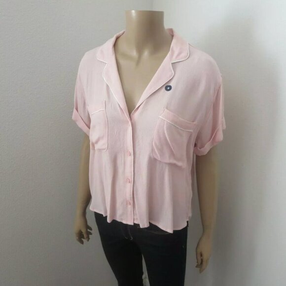 NWT Abercrombie Size Medium Pink Button Down Shirt Crop Top - Picture 3 of 6